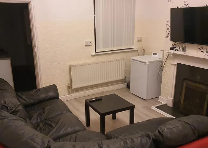 2 Bedroom House, Tunstall, Stoke-On-Trent.