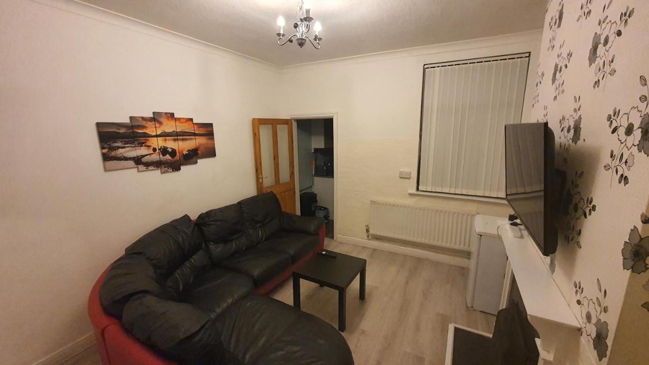 2 Bedroom House, Tunstall, Stoke-on-trent. Stoke-on-Trent