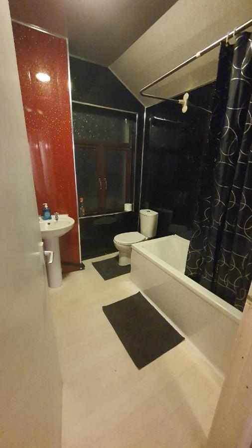2 Bedroom House, Tunstall, Stoke-on-trent. * Stoke-on-Trent